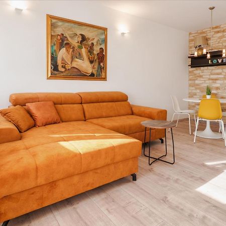 3-Bedroom Sea View Apartment - Balcony, Elevator - Spinut, Split Luaran gambar