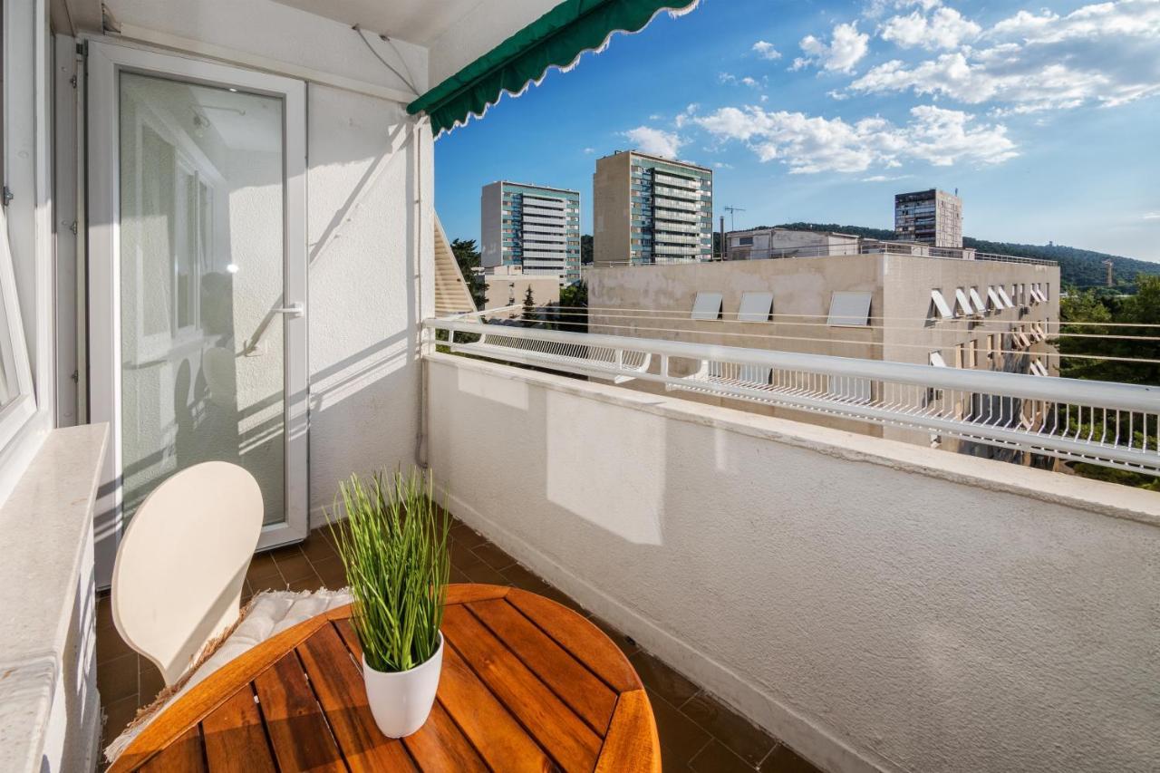 3-Bedroom Sea View Apartment - Balcony, Elevator - Spinut, Split Luaran gambar