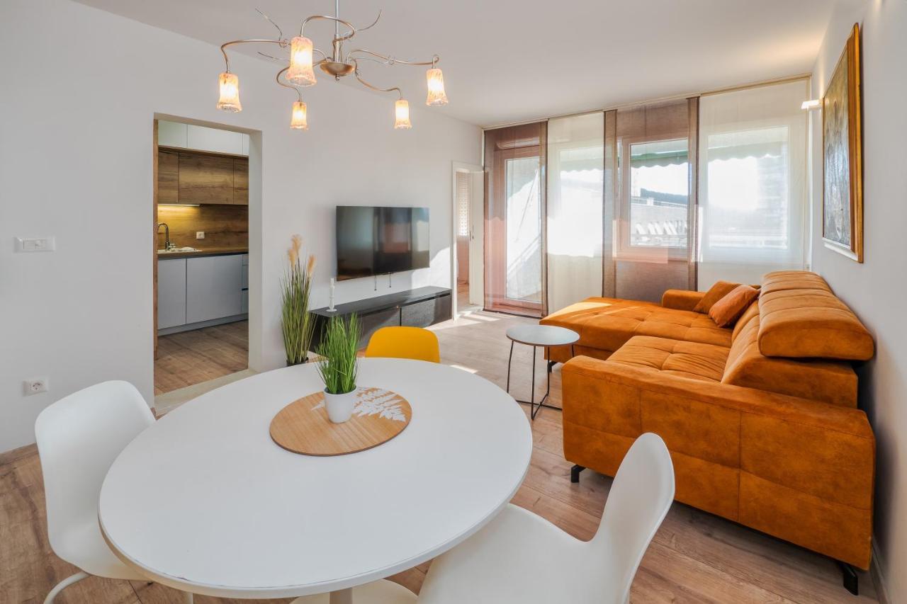3-Bedroom Sea View Apartment - Balcony, Elevator - Spinut, Split Luaran gambar