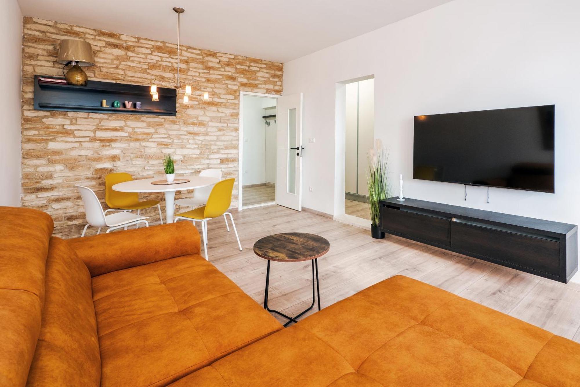 3-Bedroom Sea View Apartment - Balcony, Elevator - Spinut, Split Luaran gambar